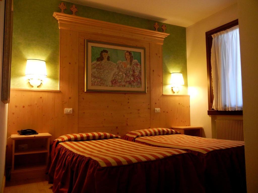 Albergo Da Gildo フォッリーナ 部屋 写真