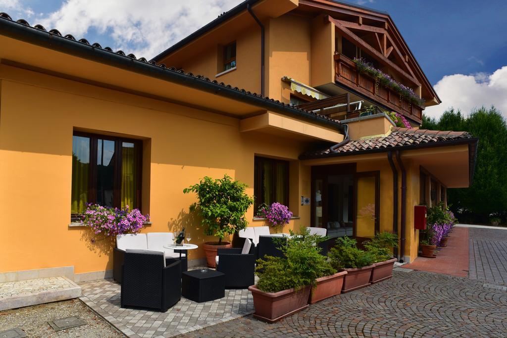 Albergo Da Gildo フォッリーナ エクステリア 写真